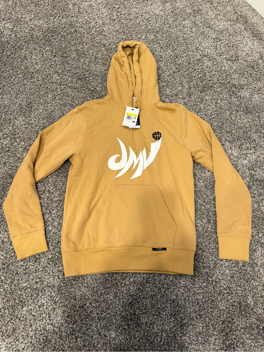 Nike NBA Basketball Pullover Hoodie Men’s Small Gold NWT HQ9139-714